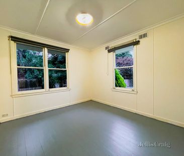 82 Darnley Street, Braybrook - Photo 3