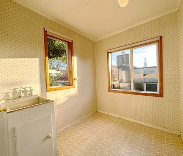 Charming 3-Bedroom Home in Westmere - Flexible Lease Options Available - Photo 3