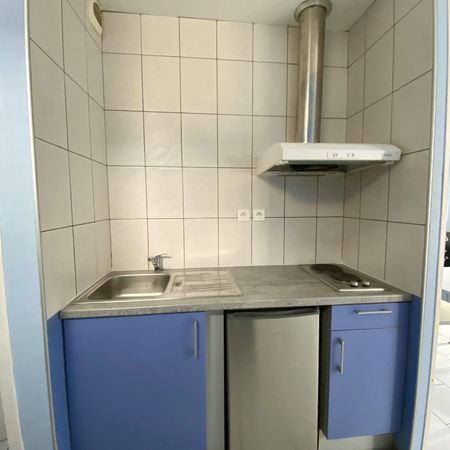 Location Appartement 1 pièce 28m² TARBES 65000 - Photo 3