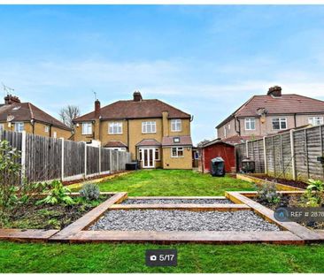 3 bedroom semi-detached house to rent - Photo 2