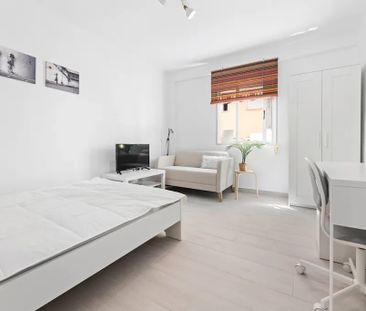 Calle Lanzarote, Valencia, Valencian Community 46011 - Photo 1