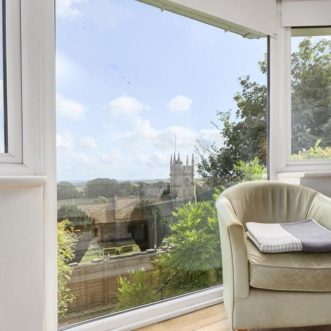 4 bedroom detached house to rent - Photo 1