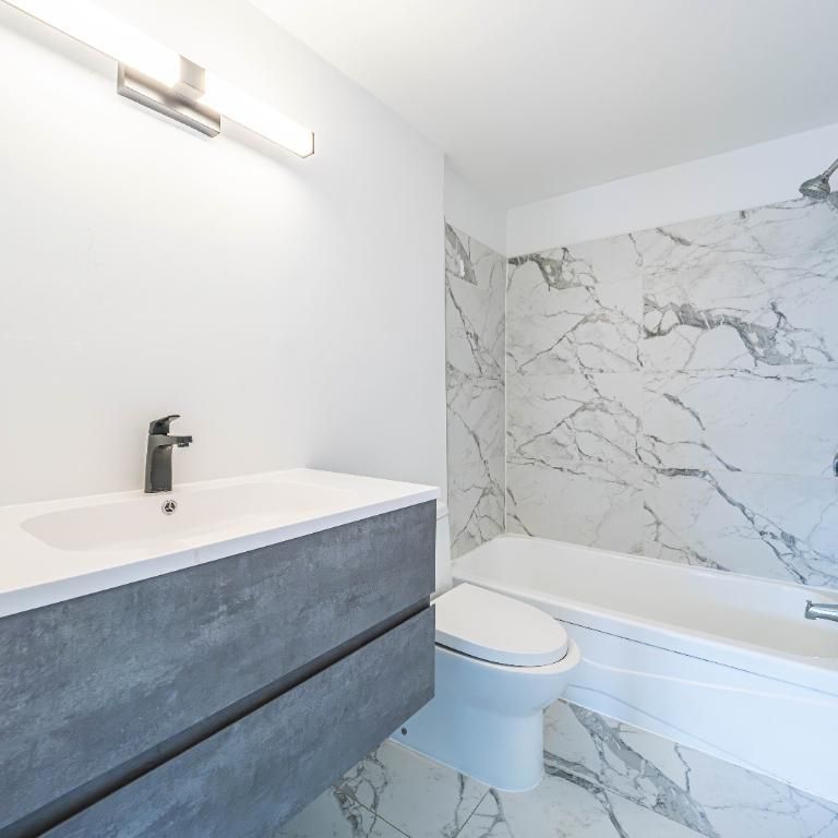 1 MOIS GRATUIT - Moderne & abordable proche de tout à Anjou Montreal - appartement / logement à louer - Photo 1