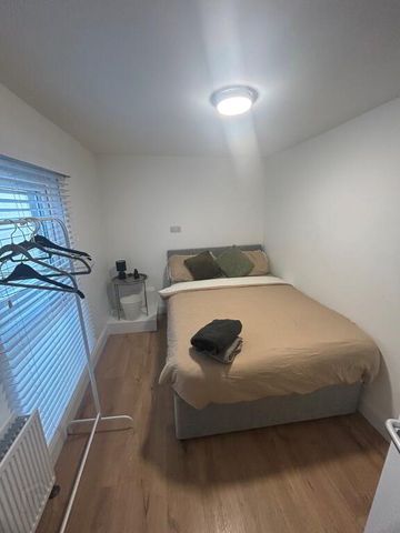 37 Barry Street, **student Property**, Derry, BT48 7PJ - Photo 4