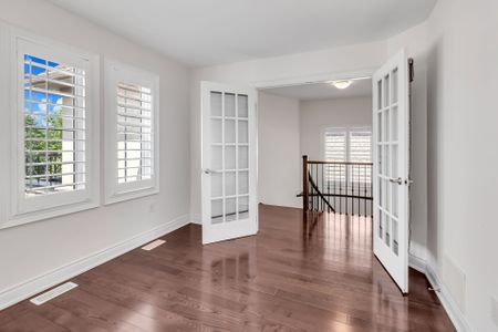 For Lease - 2394 Alstep Way, Oakville, Ontario - Photo 3