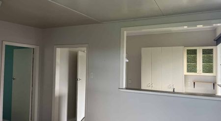 Tidy Two Bedroom Home - Photo 5