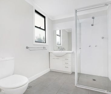 North Facing Home with Garden Oasis- Pet Friendly - Photo 3