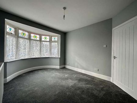 South Crescent, Southend On Sea, Essex, SS2 - Photo 3