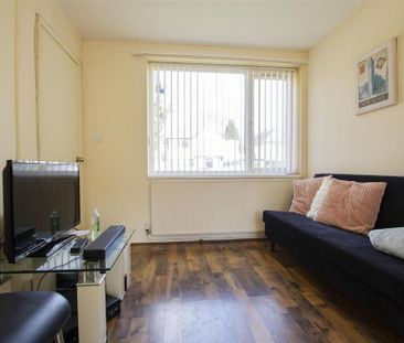 5 bedroom house to rent - Photo 1