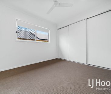 FULLY AIR CONDITIONED - SOLAR PANELS - PARTIALLY FURNISHED! - Photo 1