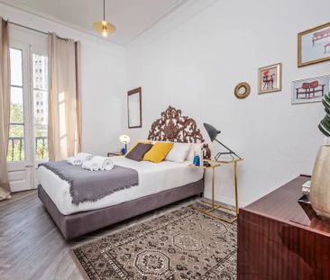 Carrer de la Diputació, Barcelona, Catalonia 08011 - Photo 1