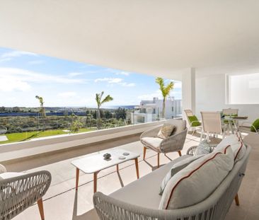 2 bedroom luxury Apartment for rent in Casares, Spain - Photo 4