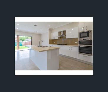 Stylish Duplex In A Tranquil Setting - Photo 3