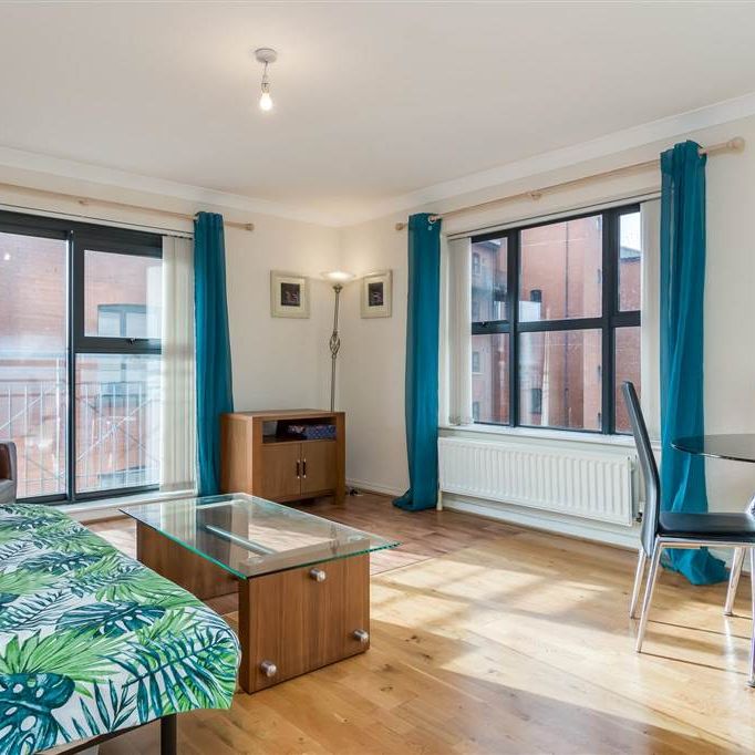 37 Clarendon Quay, 2 Pilot Street, Belfast, BT1 3AG - Photo 1