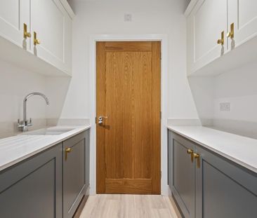 4 bedroom detached house to rent - Photo 1