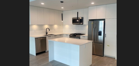 Spacious 3 Bed Condo At Latimer Village With Mountain View - Photo 3