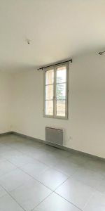 Location Appartement 2 pièces 46m² ST MEDARD DE GUIZIERES 33230 - Photo 4