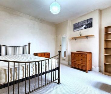 Charlecote Road, Worthing - Photo 1