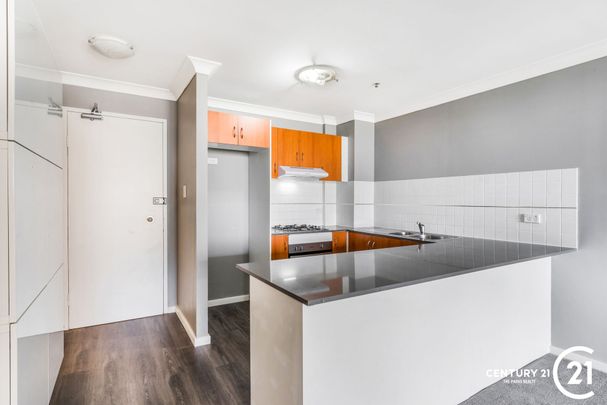 Spacious One Bedroom Unit in the Heart of Fairfield&excl; - Photo 1