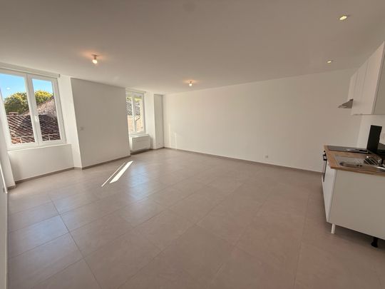 AGENCE BAZILLE - Appartement de type 3 a Saint Hippolyte du Fort - Photo 1