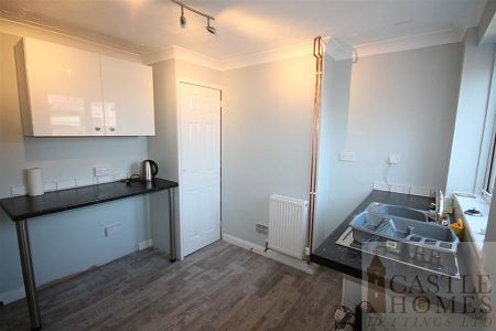 Raglan Street, Lowestoft - Photo 3