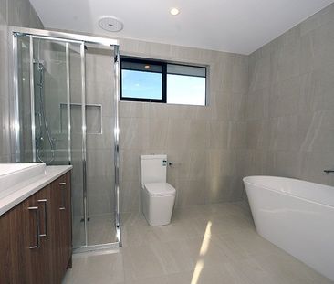 2/6 Fraser Street, Glen Waverley - Photo 4