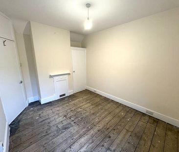 2 bedroom semi-detached house to rent - Photo 4