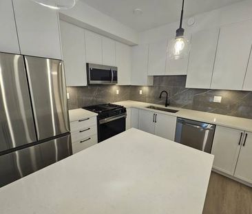 Brand New Ground Floor condo - Photo 2