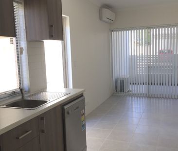 Modern Ground Floor Apartment in Prime Rockingham Location - Photo 4