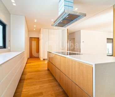 3 room luxury House for rent in Cascais e Estoril, Portugal - Photo 5