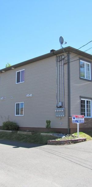 5 1/2 à louer près parc, école, rez-de-jardin - Photo 1