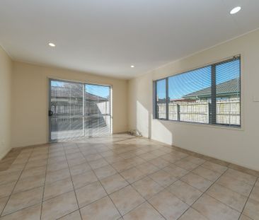 4-BEDROOM IN EAST TAMAKI - Photo 6