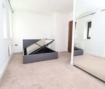 1 bedroom Apartment to let - Photo 3