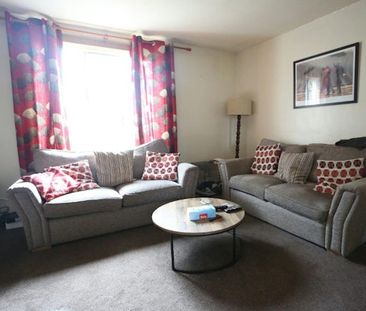 Broomhouse Crescent, Broomhouse, EH11, Edinburgh - Photo 2