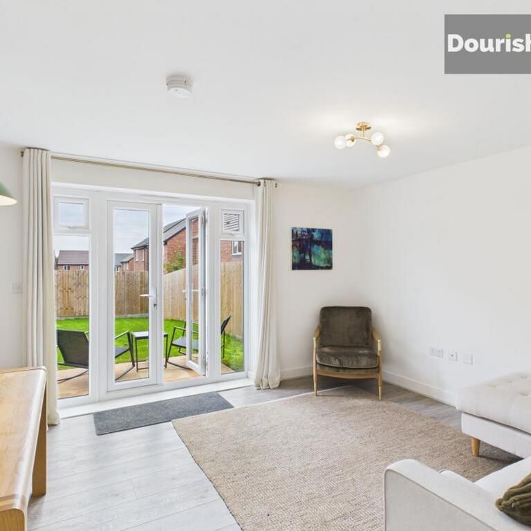 3 bedroom semi-detached house to rent - Photo 1