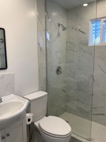 For Lease - 48 Torrens Avenue Unit# Upper, Toronto, Ontario - Photo 2