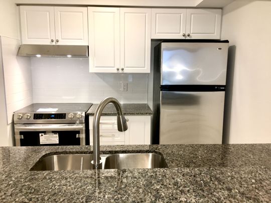 For Lease - 18 Sommerset Way Unit# 1515, Toronto, Ontario - Photo 1