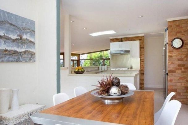 Breathtaking Harbour Views & Unmatched Lifestyle in the Heart of Greenwich - Photo 1