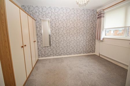 3 Bedroom House - Semi-Detached - Photo 3