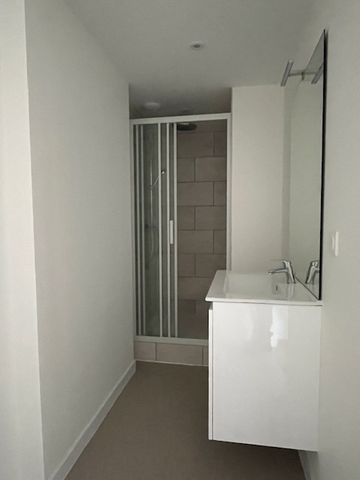 Location Appartement 2 pièces 34m² - Photo 2