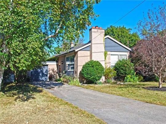 Detached Home For Lease | W8135864 - Photo 1