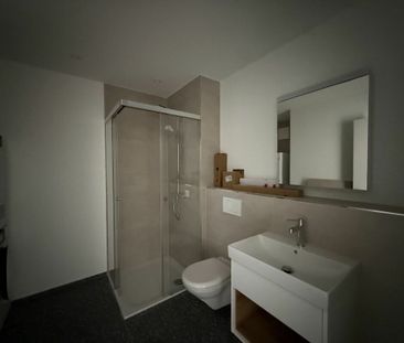 Newly built condominium in a central location with balcony! - Foto 5