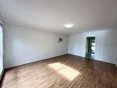 Stylish Family Home in a Peaceful St Helens Park Pocket - Photo 3