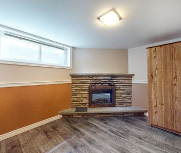 For Lease - 267 Grove Street, Barrie, Ontario - Photo 2