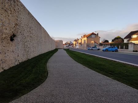 Appartement ( 60 m² ) refait entièrement à neuf - Photo 4