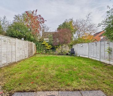 3 bedroom end of terrace house to rent - Photo 3