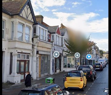 Studio Flat, Myddleton Road, N22 - Photo 2