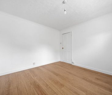 2 bedroom semi-detached bungalow to rent - Photo 5