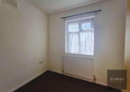 Charlton Road, N9 - Photo 3