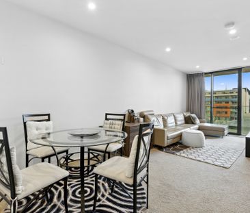 Fully Furnished. Perfectly Positioned. - Photo 2